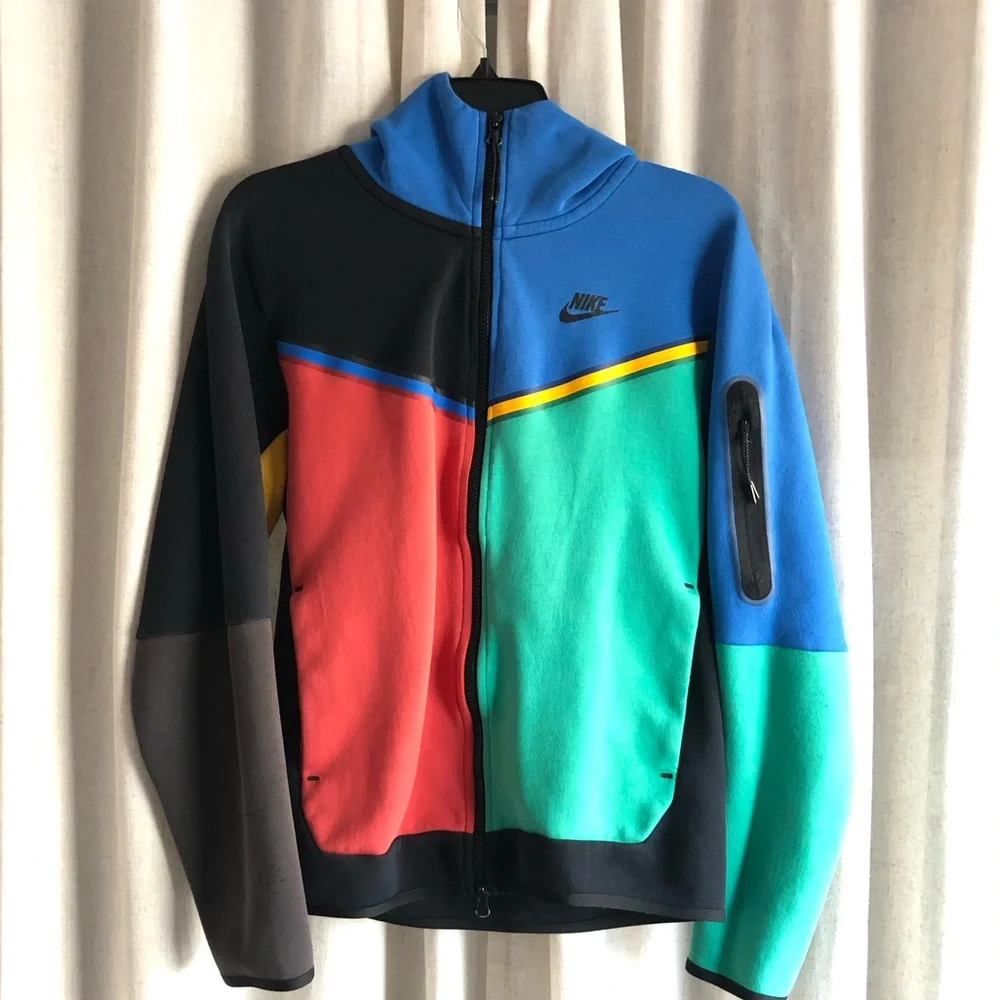 Nike Men's Multi-Color Zip-Up Nike Tech Two Piece Suit